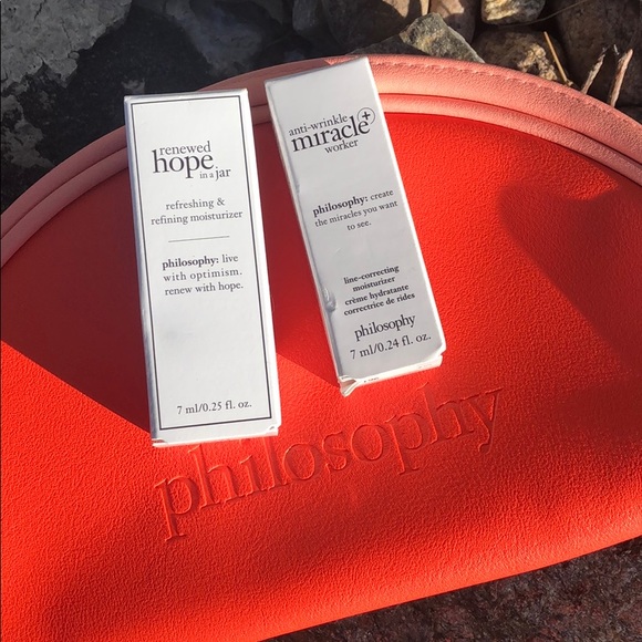 NEW PHILOSOPHY SKIN CARE BUNDLE WITH MAKEUP BAG - Picture 10 of 12